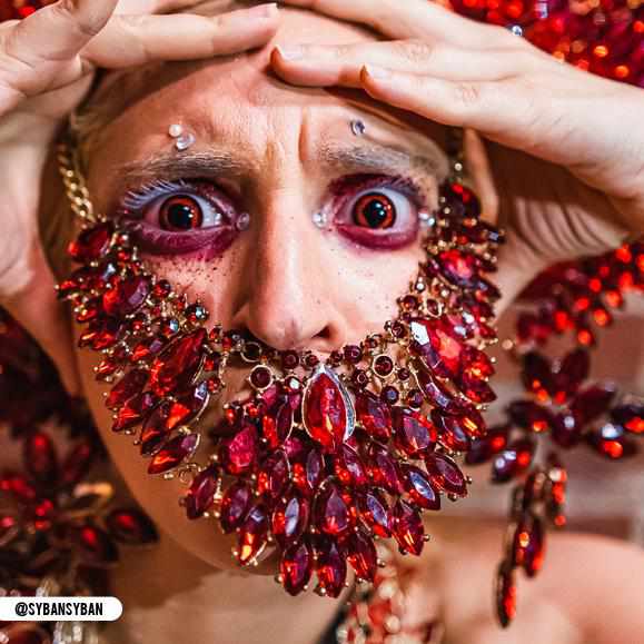 Red Reptile Contacts, Red Lizard Contacts